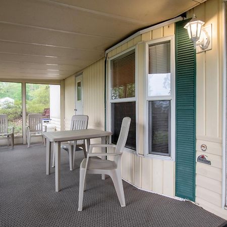 Spring Gulch Screened Park Model 6 Mount Airy Phòng bức ảnh