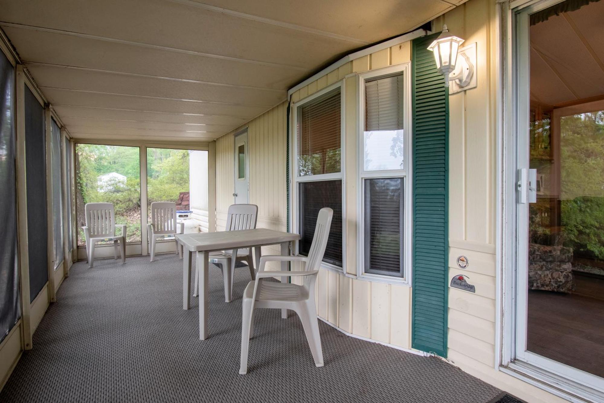 Spring Gulch Screened Park Model 6 Mount Airy Phòng bức ảnh